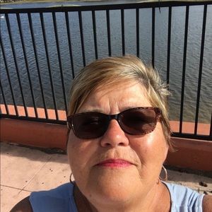 Meet your Posher, Kay